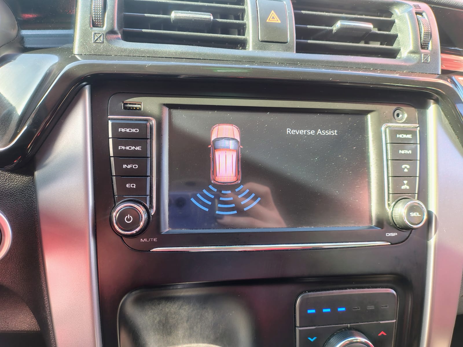 2021 Mahindra KUV100 HB 1.2 - Imagen 6