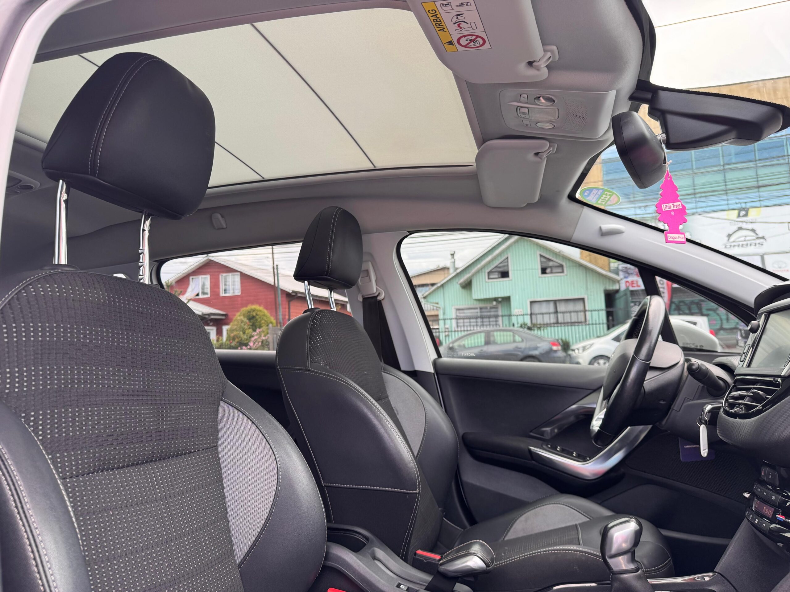 2017 Peugeot 2008 ALLURE BLUEHDI 1.6 - Imagen 6