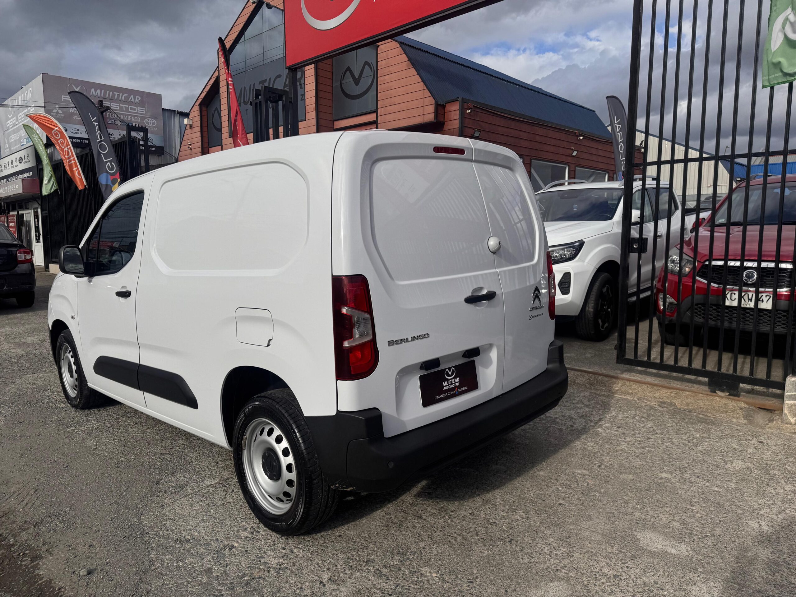 2025 Citröen BERLINGO 1.5 . - Imagen 10