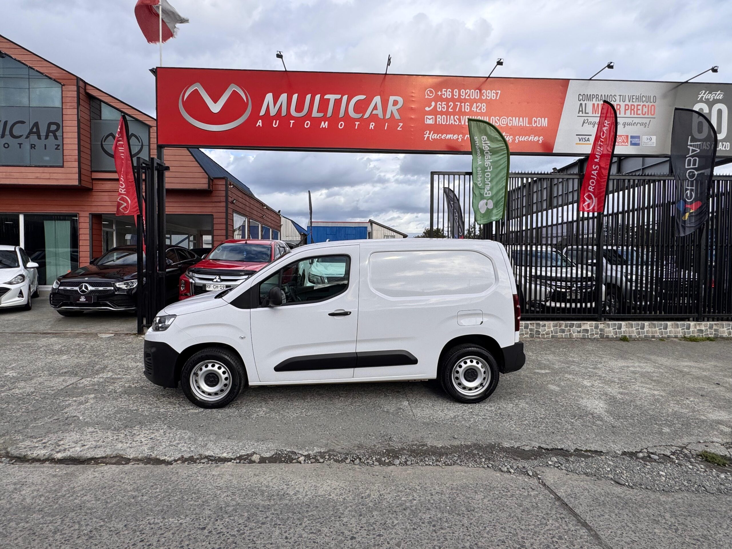 2025 Citröen BERLINGO 1.5 . - Imagen 7