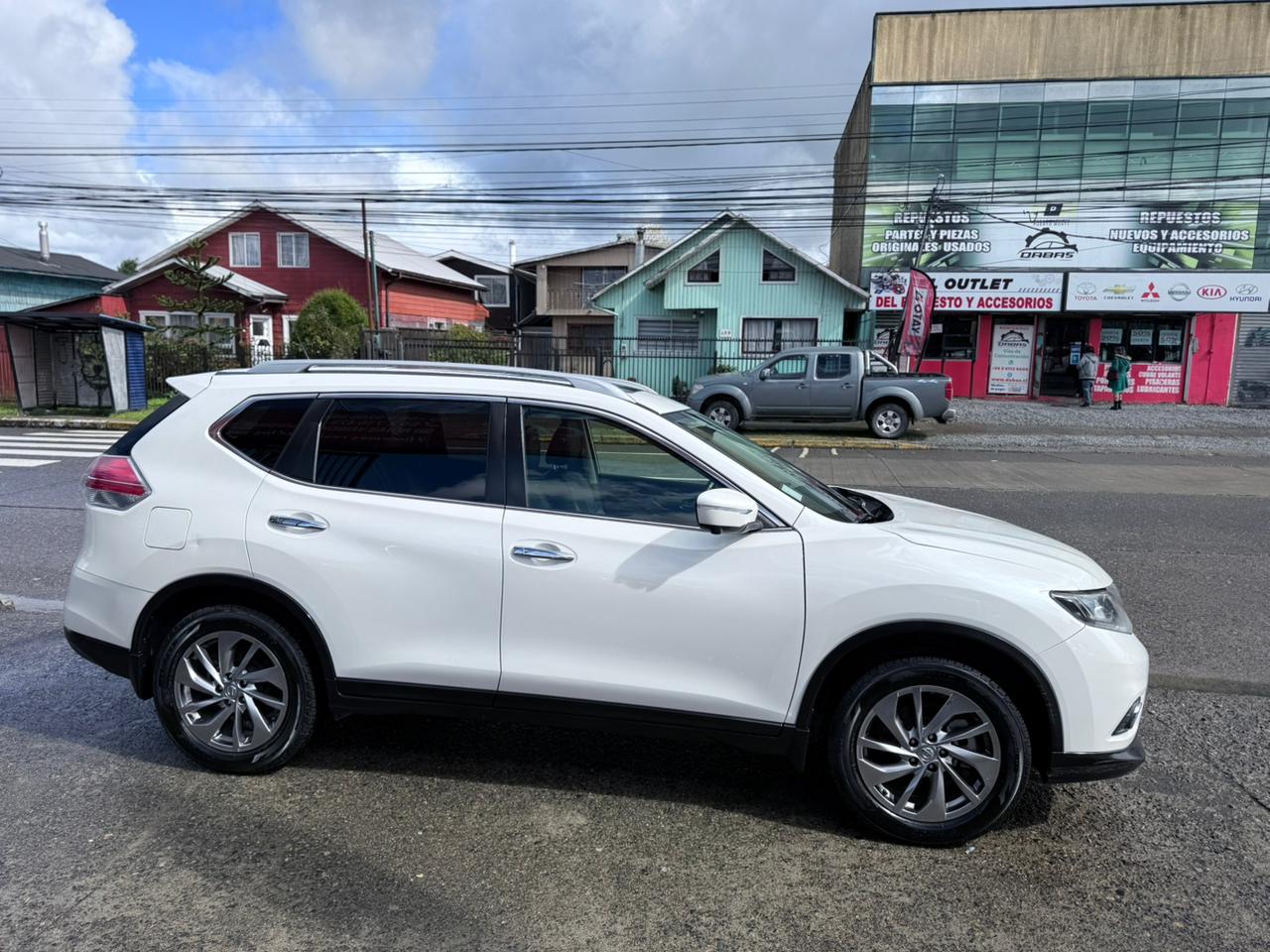 2017 Nissan XTRAIL 4X4 AUT - Imagen 7