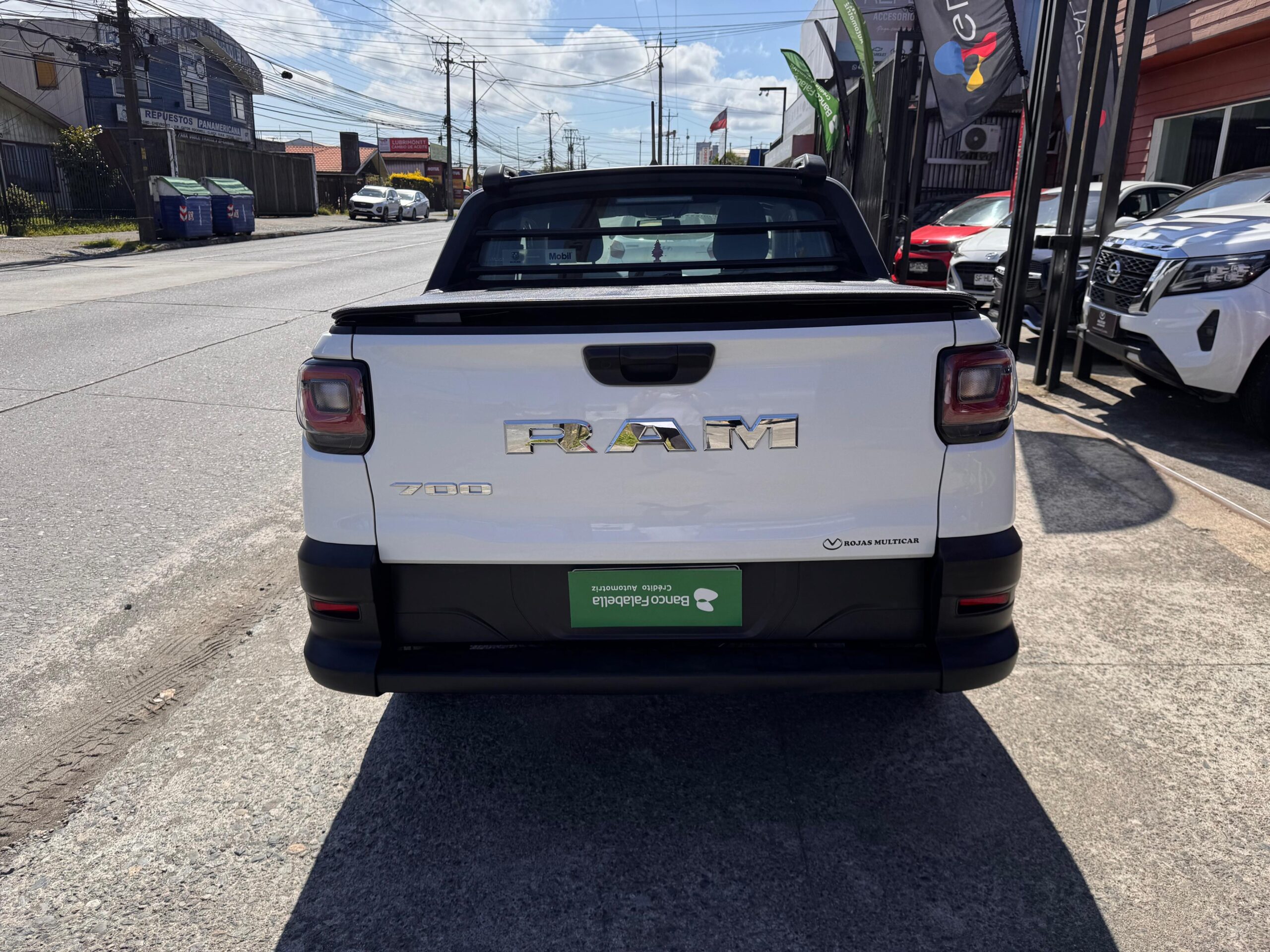 2022 Ram BENCINA 700 SLT CD 1.4 - Imagen 12