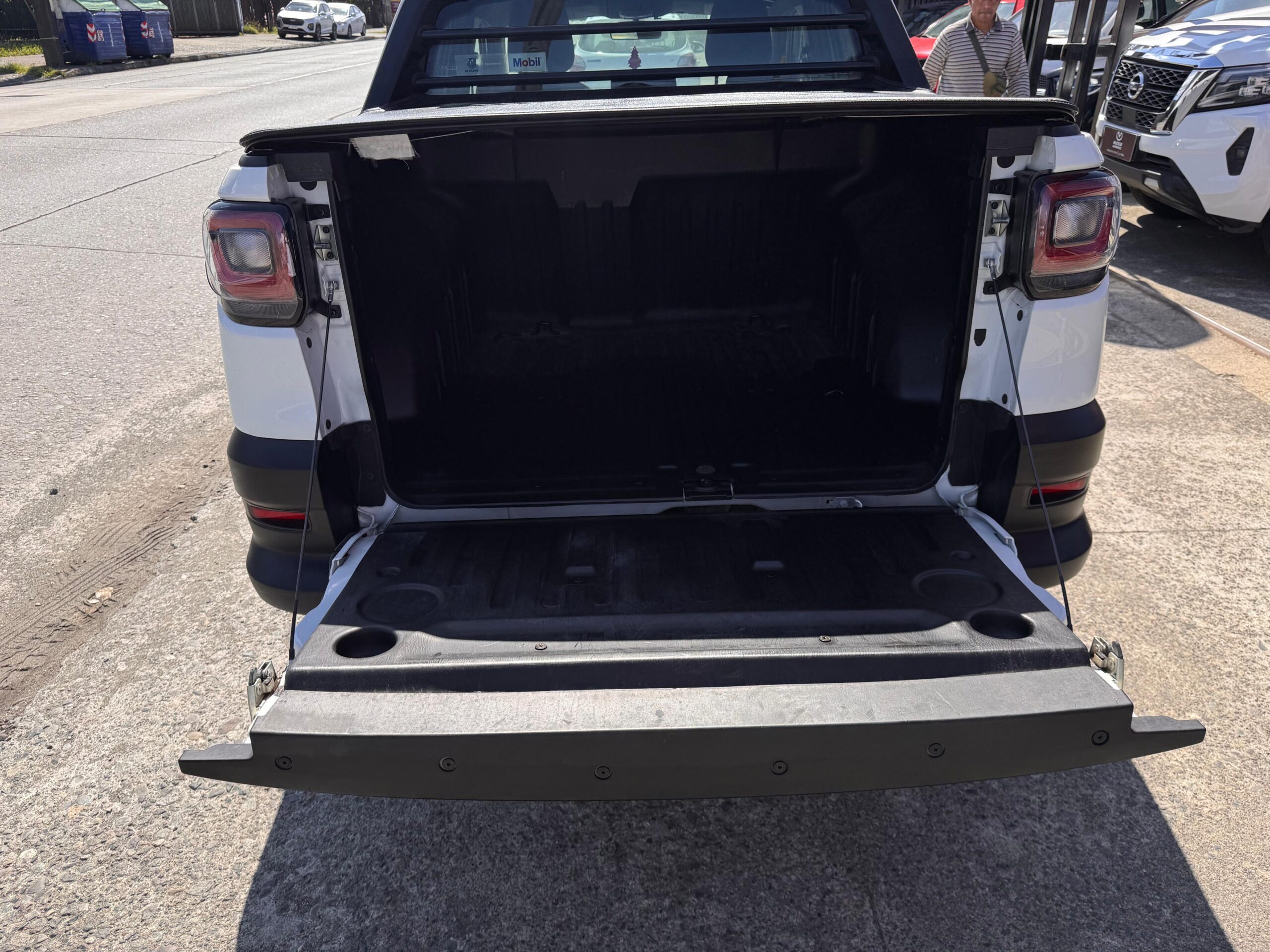 2022 Ram BENCINA 700 SLT CD 1.4 - Imagen 13