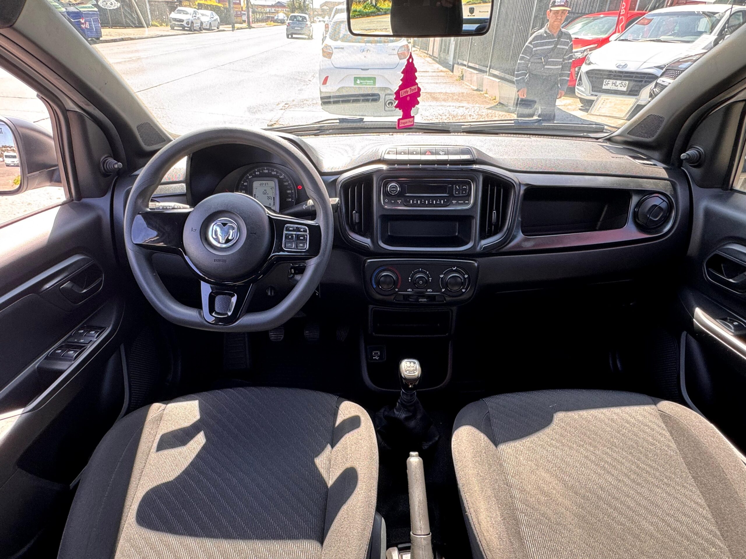 2022 Ram BENCINA 700 SLT CD 1.4 - Imagen 19