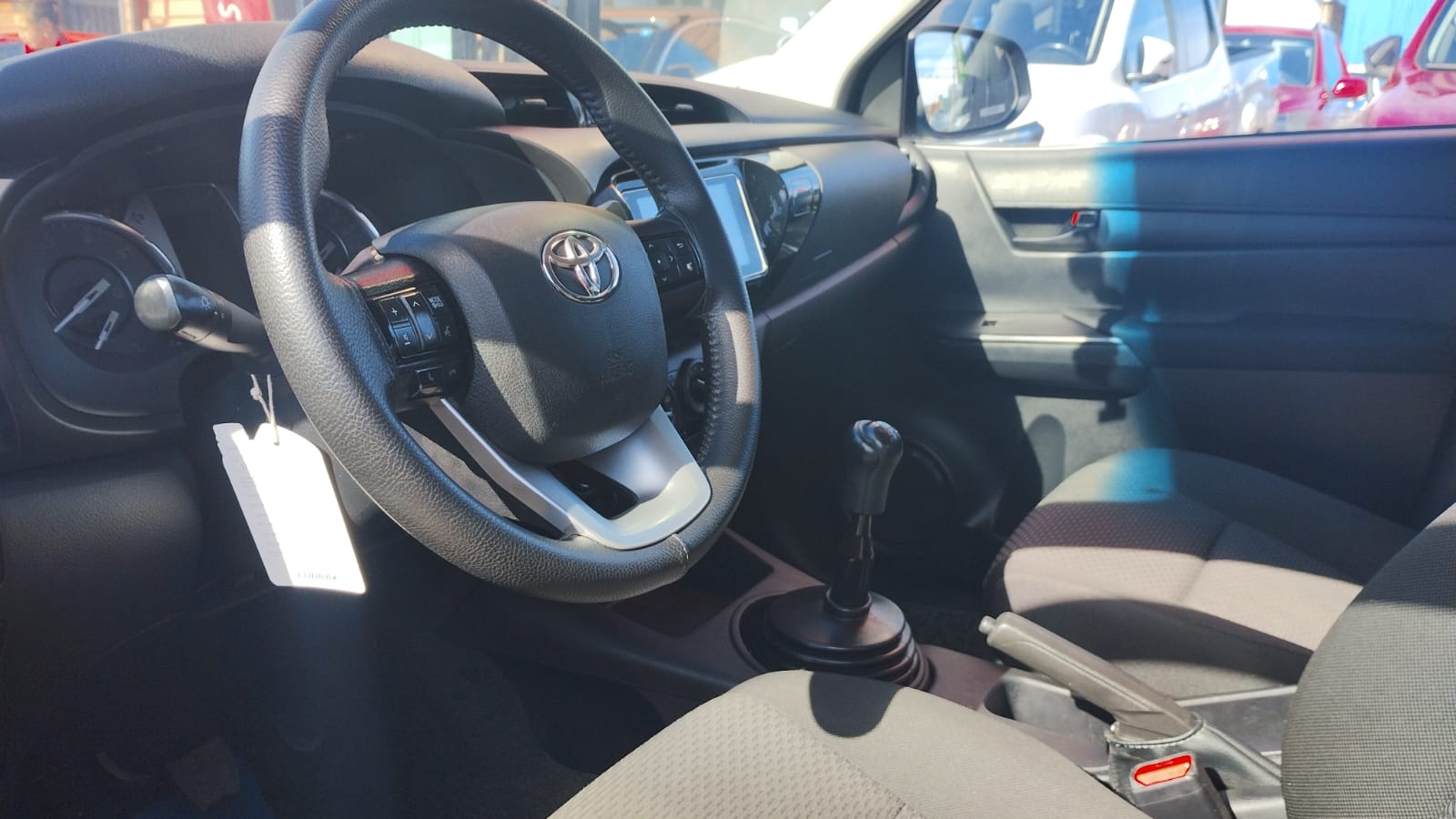 2023 Toyota DIESEL HILUX D CAB DX 4X4 2.4 - Imagen 8