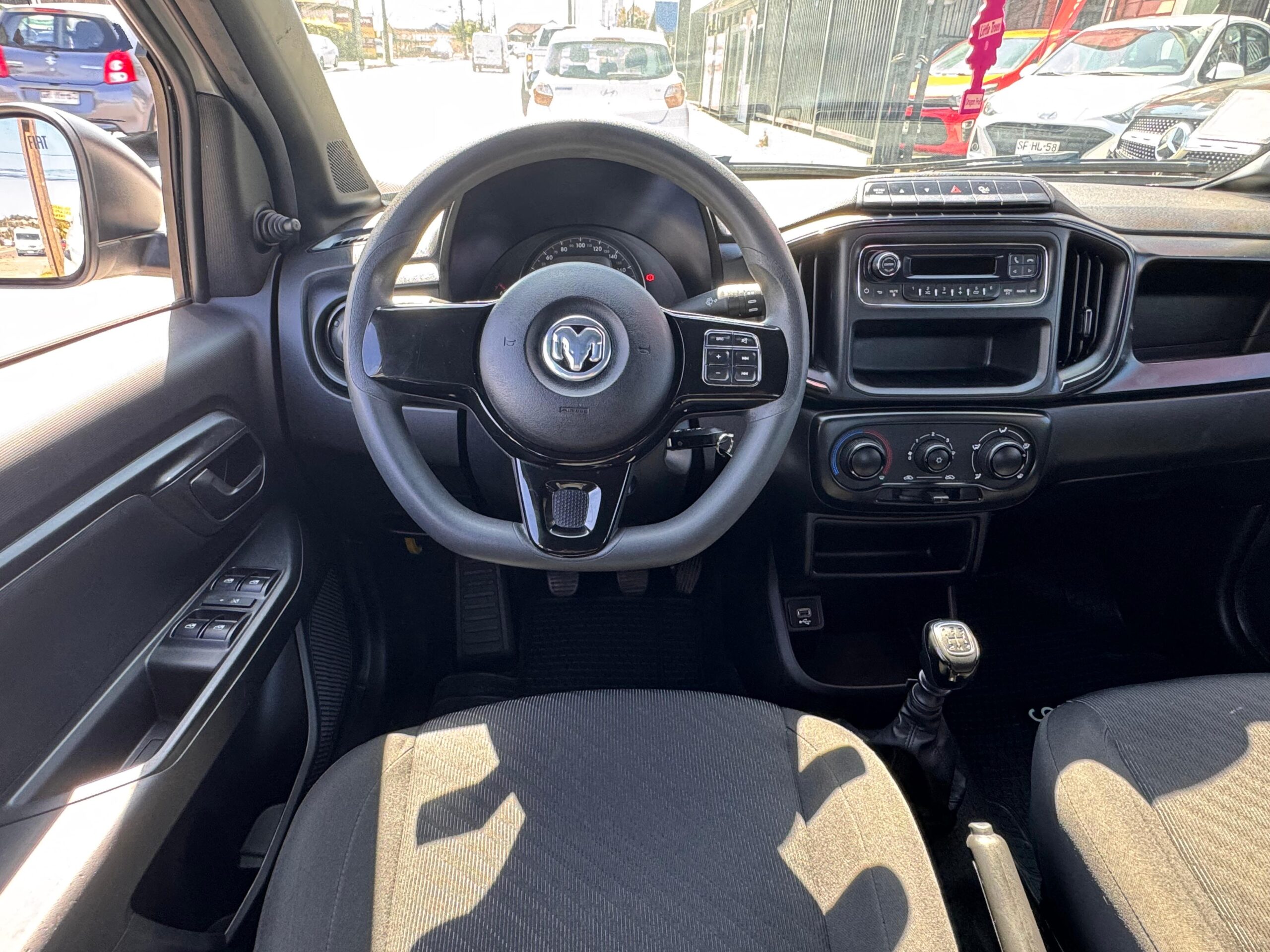2022 Ram BENCINA 700 SLT CD 1.4 - Imagen 20