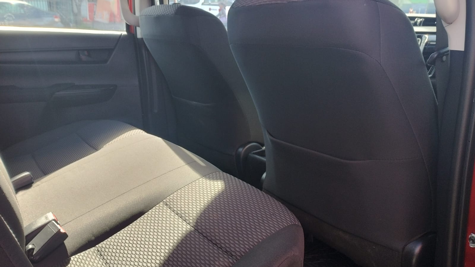 2023 Toyota DIESEL HILUX D CAB DX 4X4 2.4 - Imagen 10