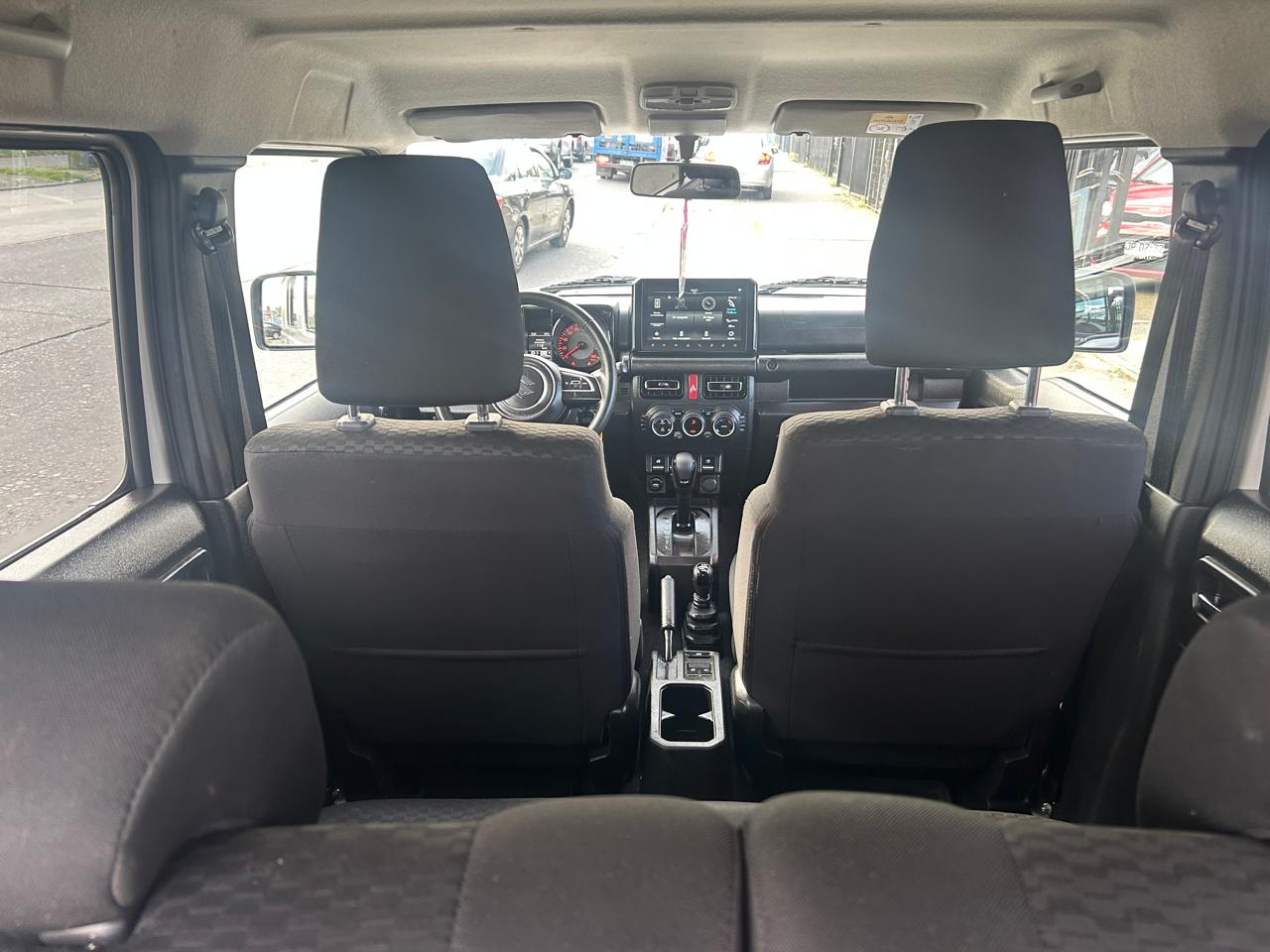 2025 Suzuki JIMNY 4WD 1.5 AUTOMATICO - Imagen 4
