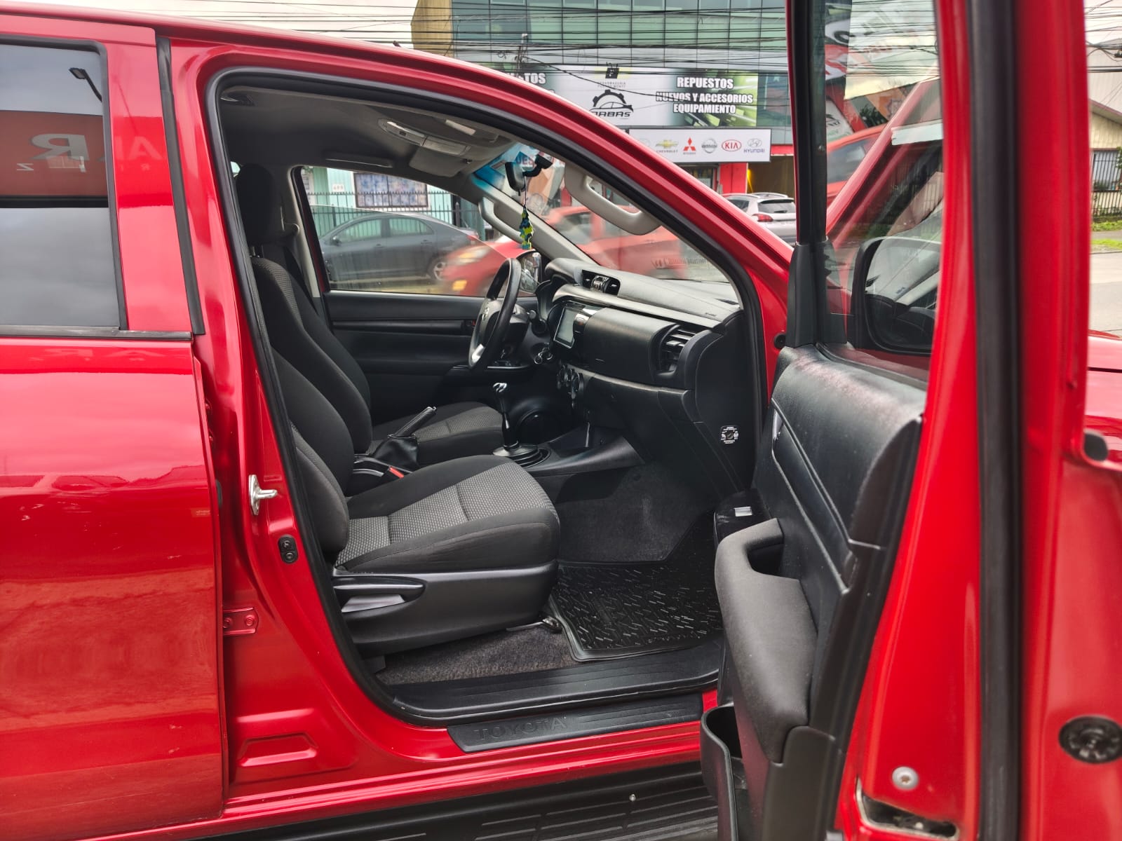 2022 Toyota DIESEL HILUX D CAB DX 4X4 2.4 - Imagen 3