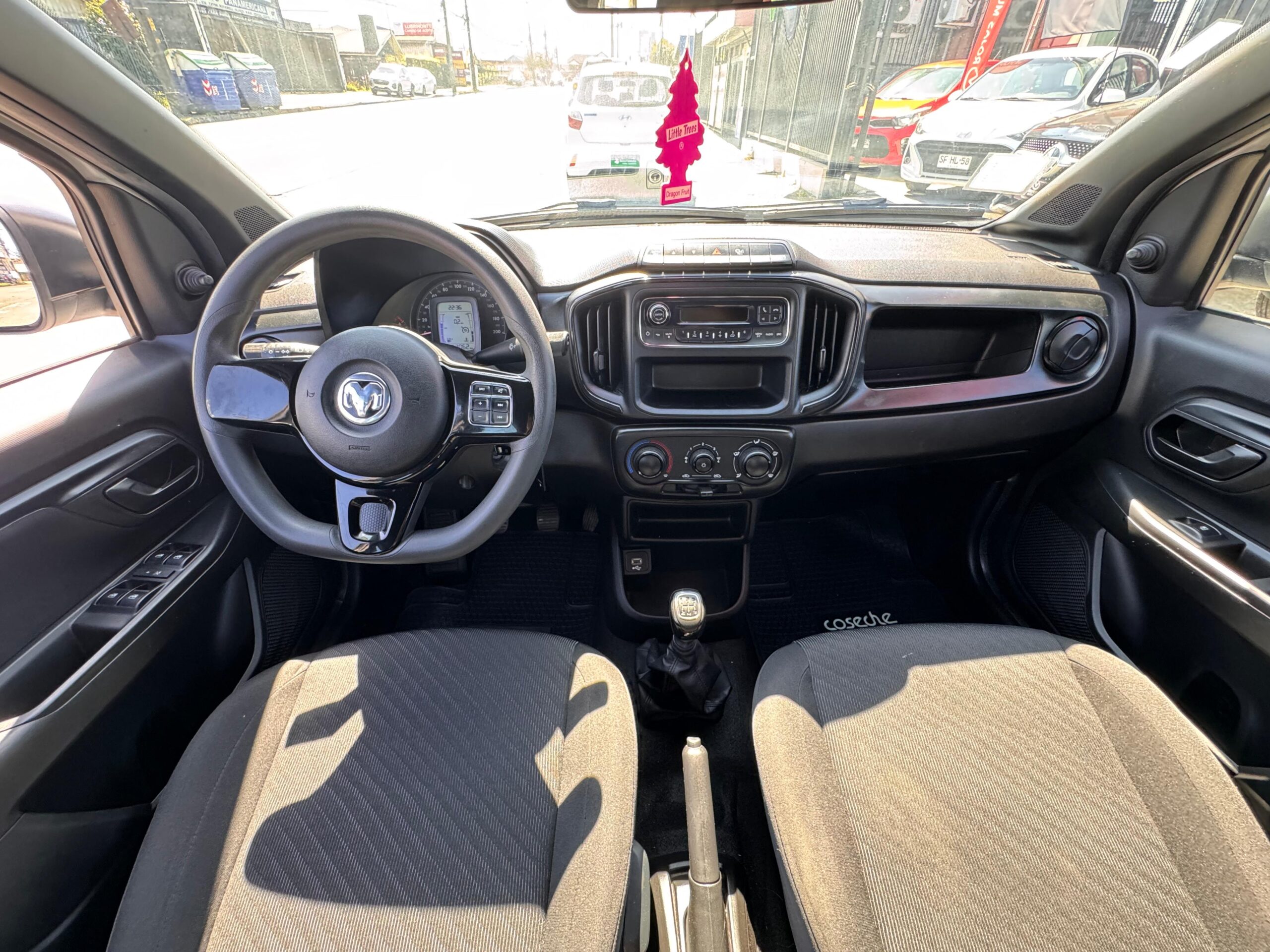 2022 Ram BENCINA 700 SLT CD 1.4 - Imagen 7