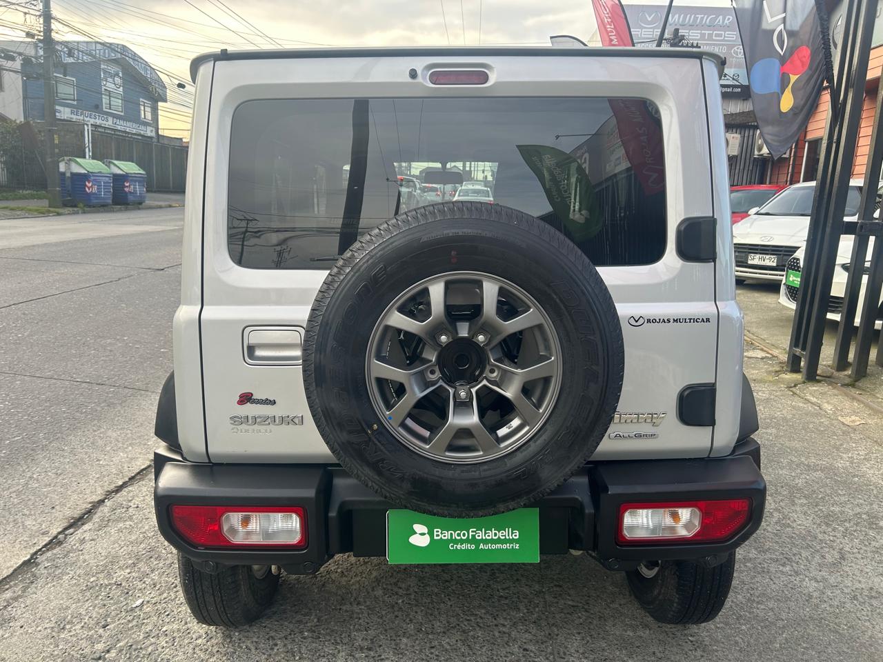 2025 Suzuki JIMNY 4WD 1.5 AUTOMATICO - Imagen 8