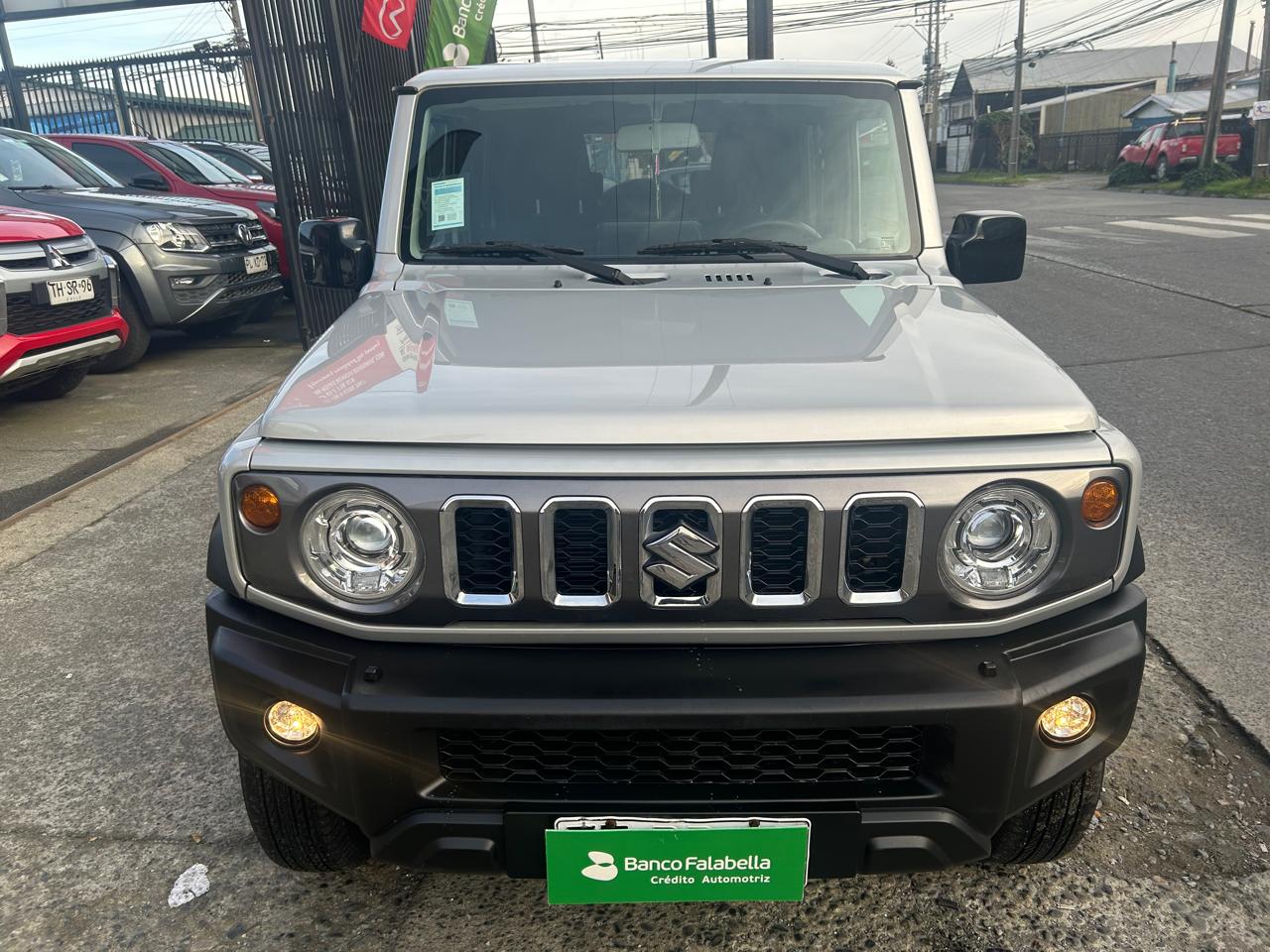 2025 Suzuki JIMNY 4WD 1.5 AUTOMATICO - Imagen 9