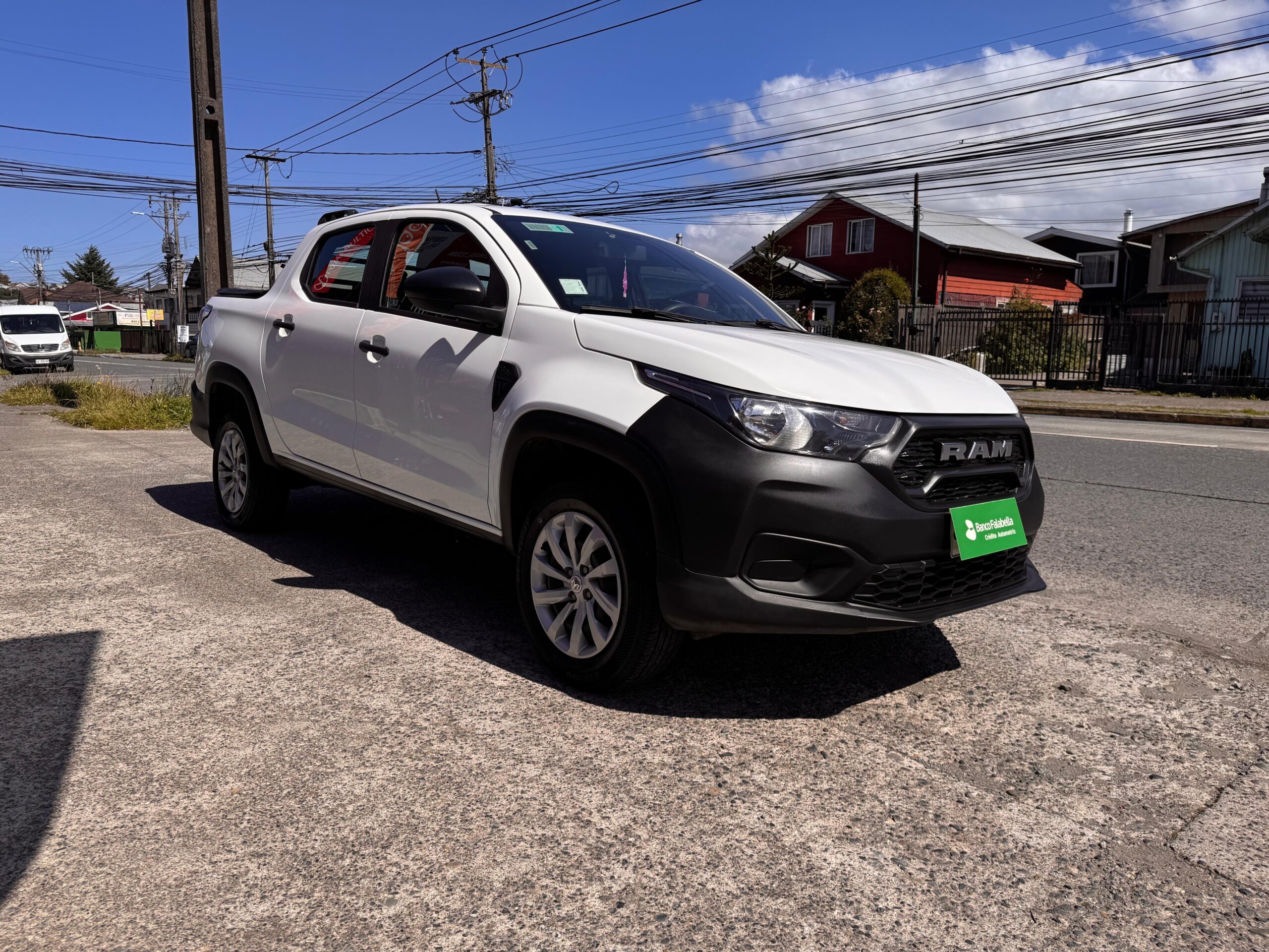 2022 Ram BENCINA 700 SLT CD 1.4 - Imagen 9