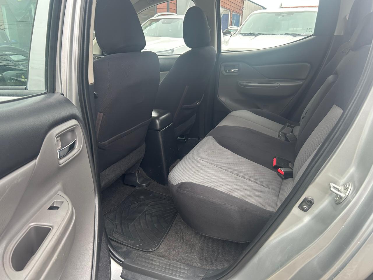 2019 Mitsubishi BENCINA L200 KATANA CRT 2.4 - Imagen 3