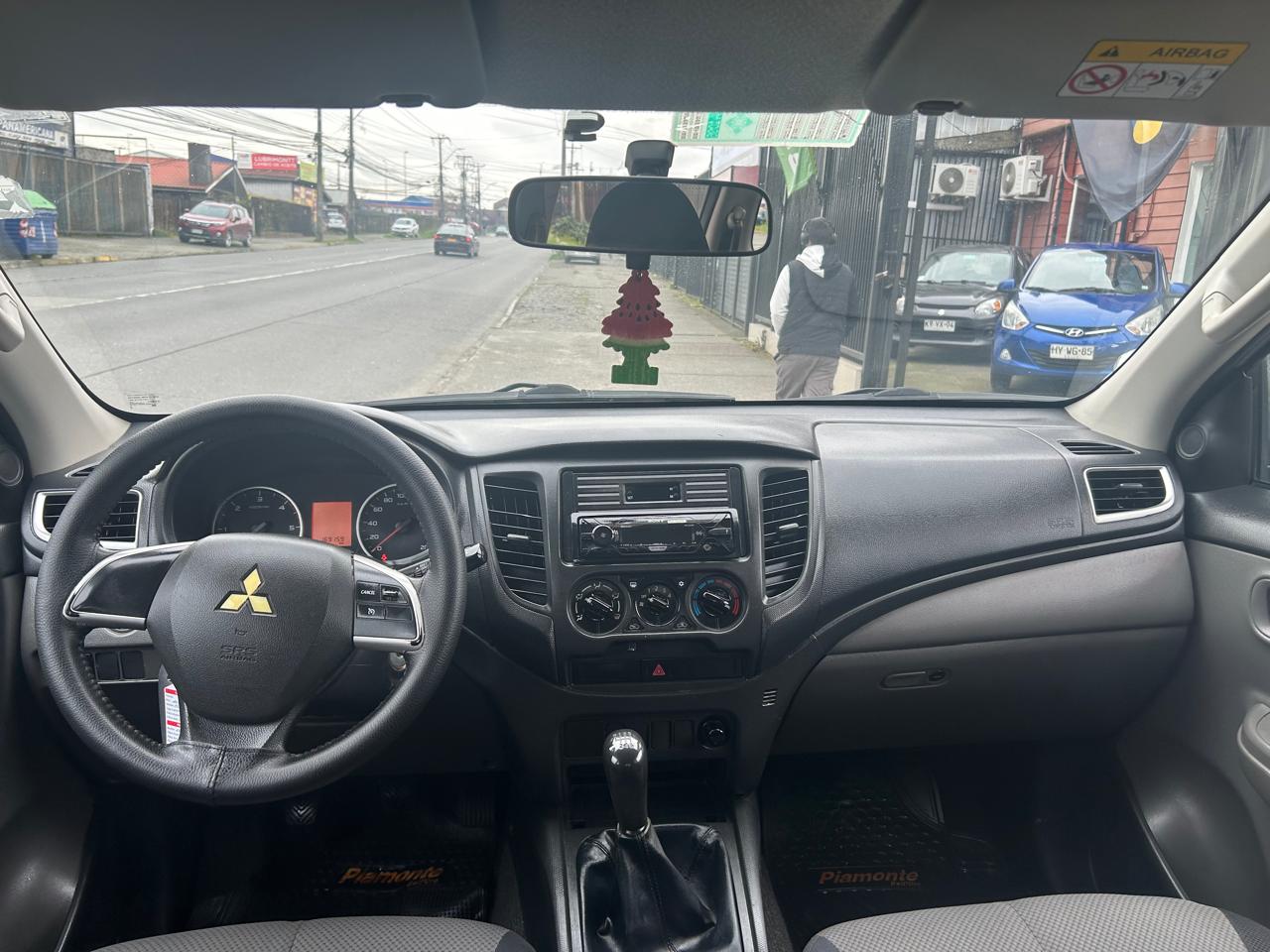 2019 Mitsubishi BENCINA L200 KATANA CRT 2.4 - Imagen 4