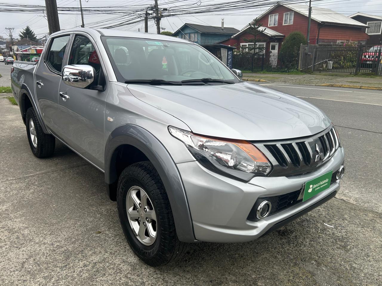 2019 Mitsubishi BENCINA L200 KATANA CRT 2.4 - Imagen 9