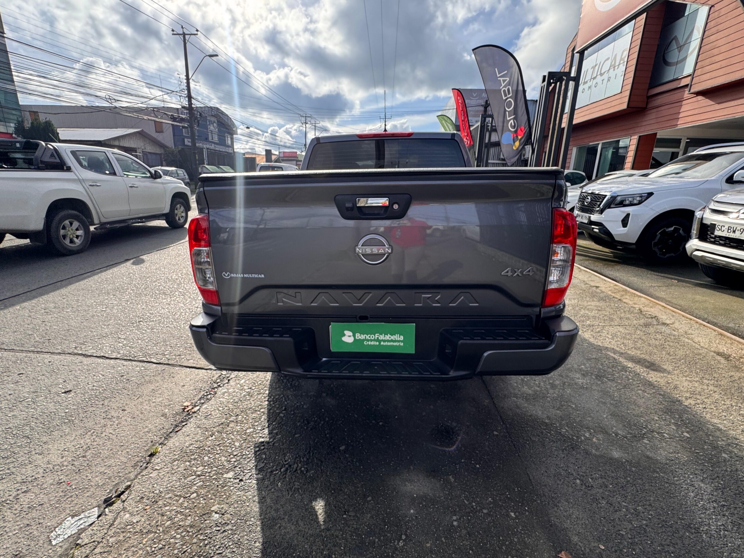 2023 Nissan DIESEL NAVARA D CAB 4X4 2.3 AT - Imagen 9