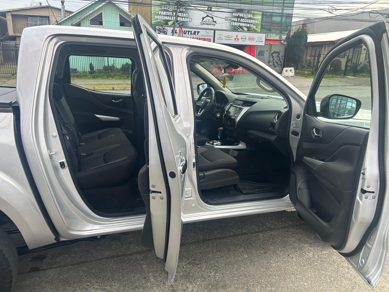 2023 Nissan DIESEL NAVARA D CAB 4X4 2.3 AT - Imagen 2