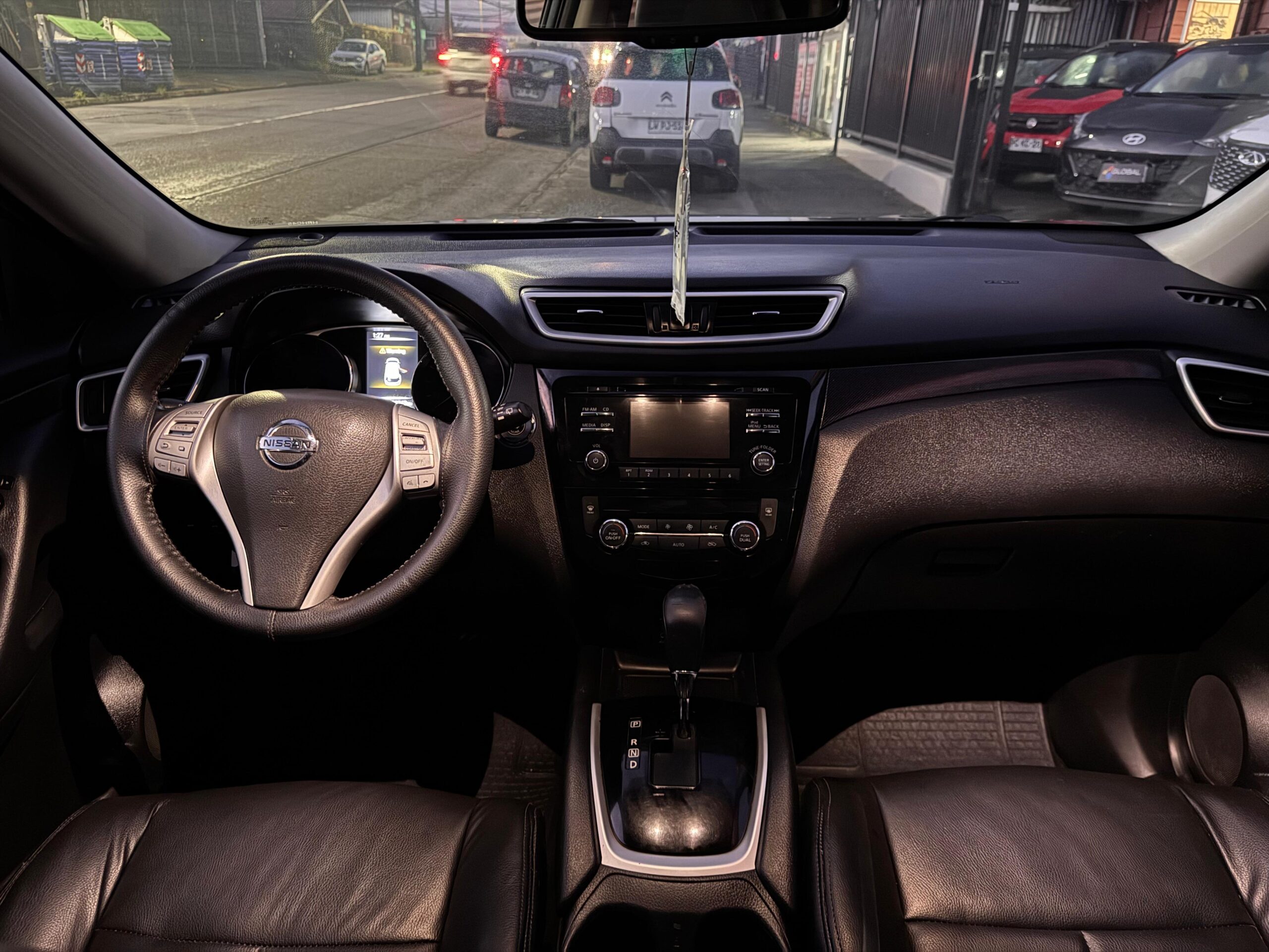 2016 Nissan X TRAIL 2.5 AUT BENCINA - Imagen 14