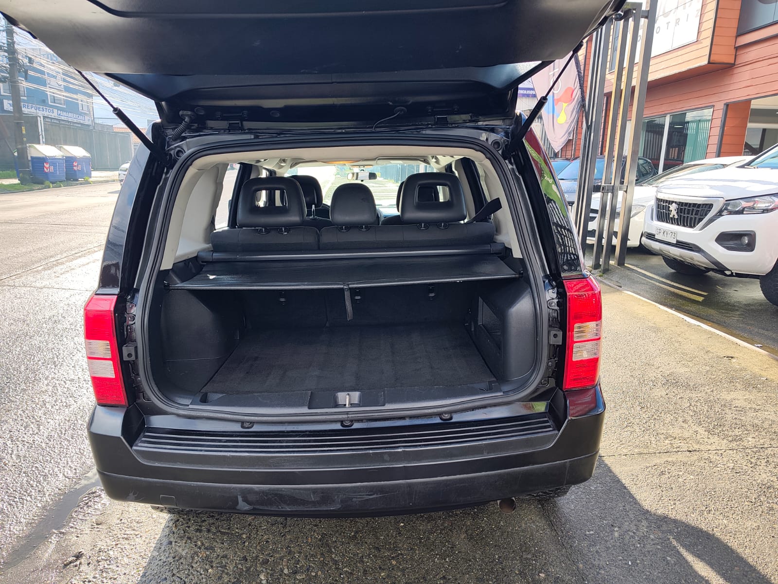 2015 Jeep BENCINA PATRIOT 4X4 2.4 AUT - Imagen 3