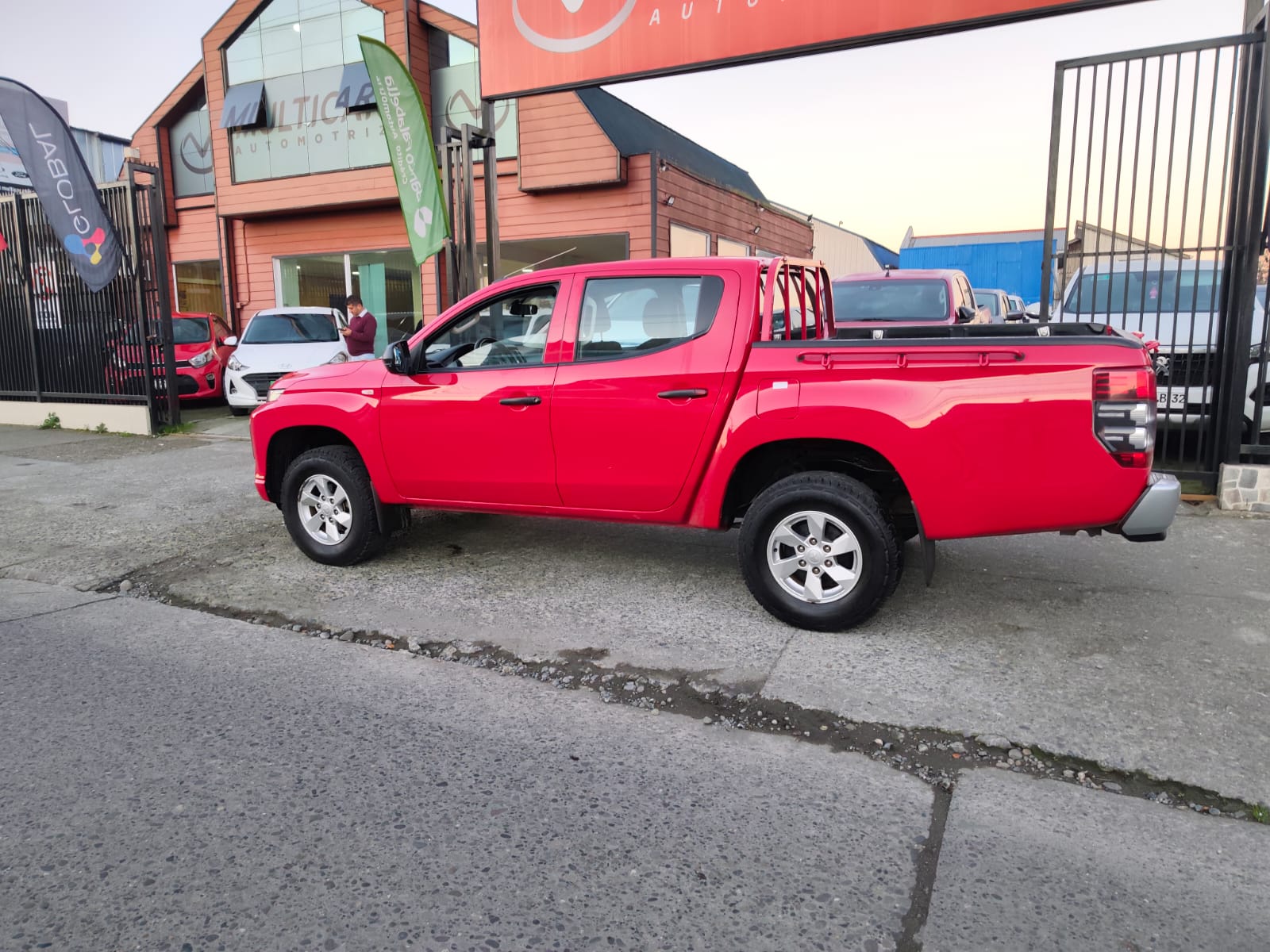 2023 Mitsubishi DIESEL L200 KATANA CRM 4X4 2.4 - Imagen 7