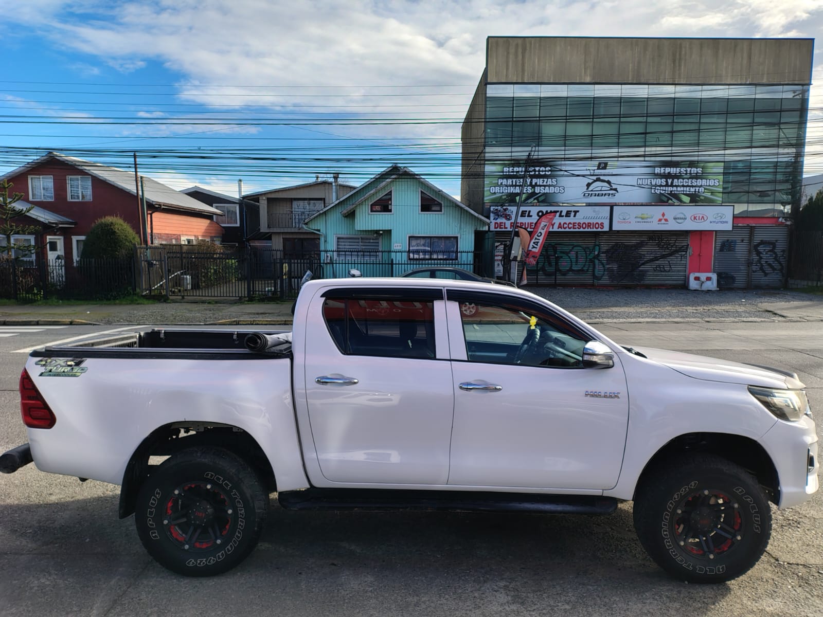 2018 Toyota HILUX SR 4X4 2.4, DIESEL - Imagen 4