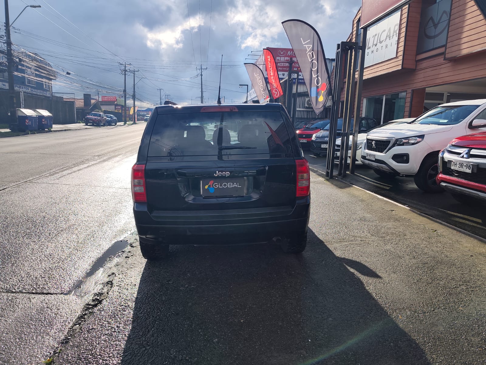 2015 Jeep BENCINA PATRIOT 4X4 2.4 AUT - Imagen 4