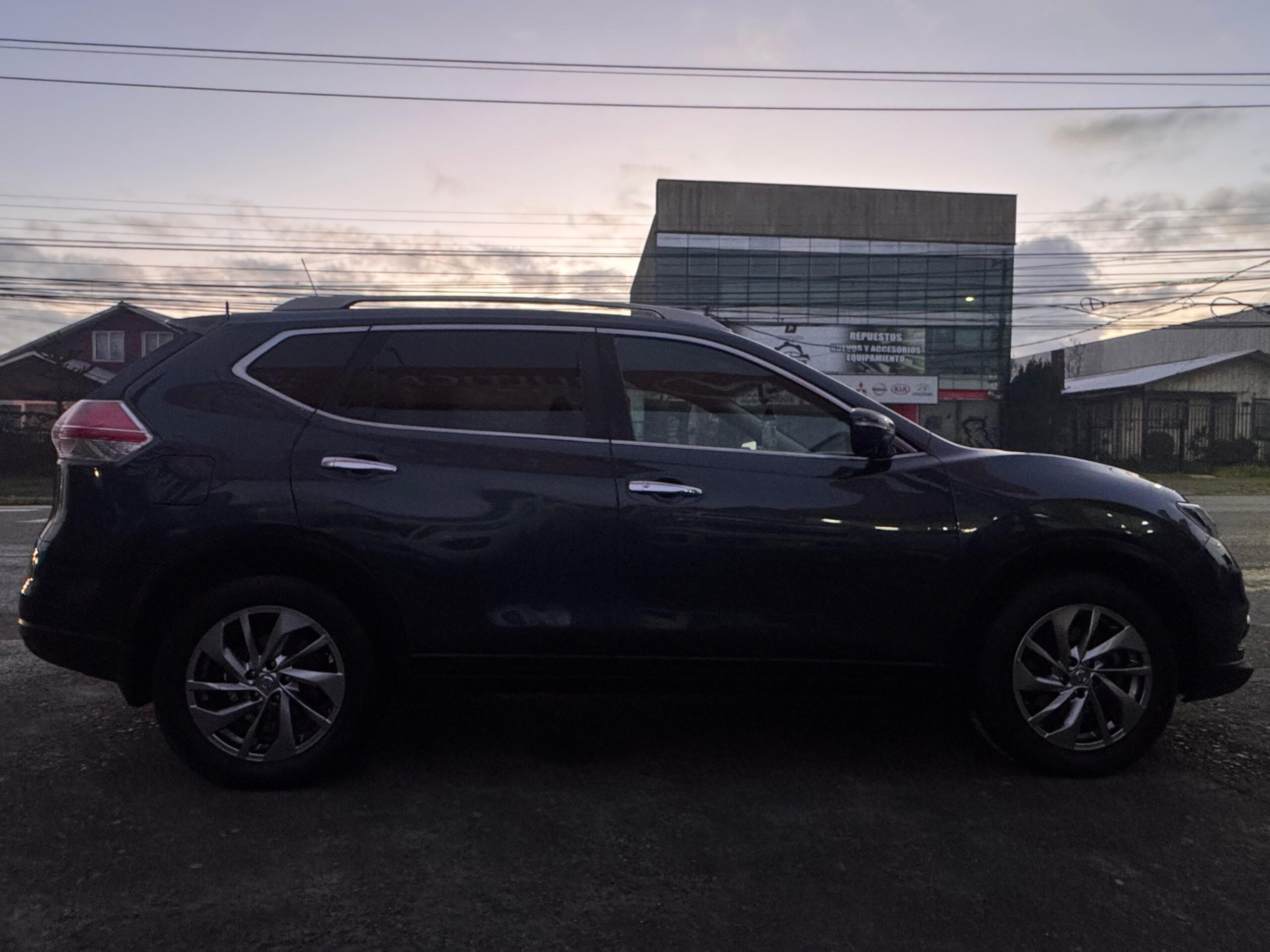 2016 Nissan X TRAIL 2.5 AUT BENCINA - Imagen 5