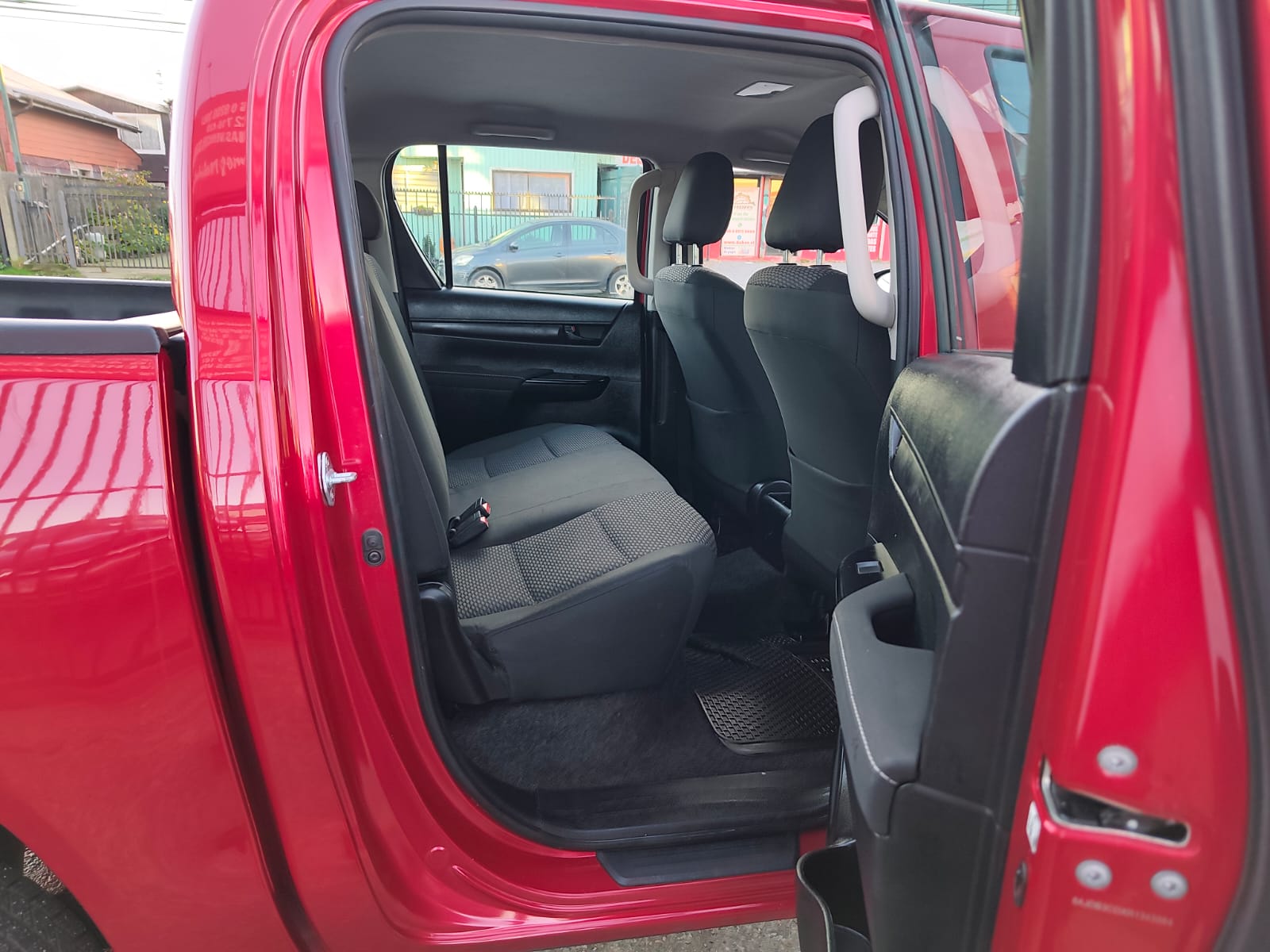 2024 Toyota DIESEL HILUX DCAB MT 4X4 2.4 - Imagen 6