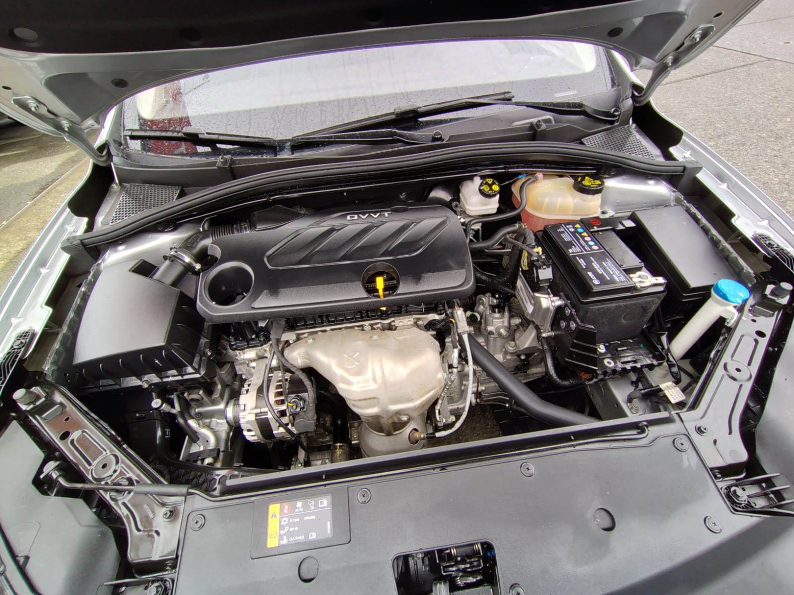 2025 MG 5 1.5L MT BENCINA - Imagen 3