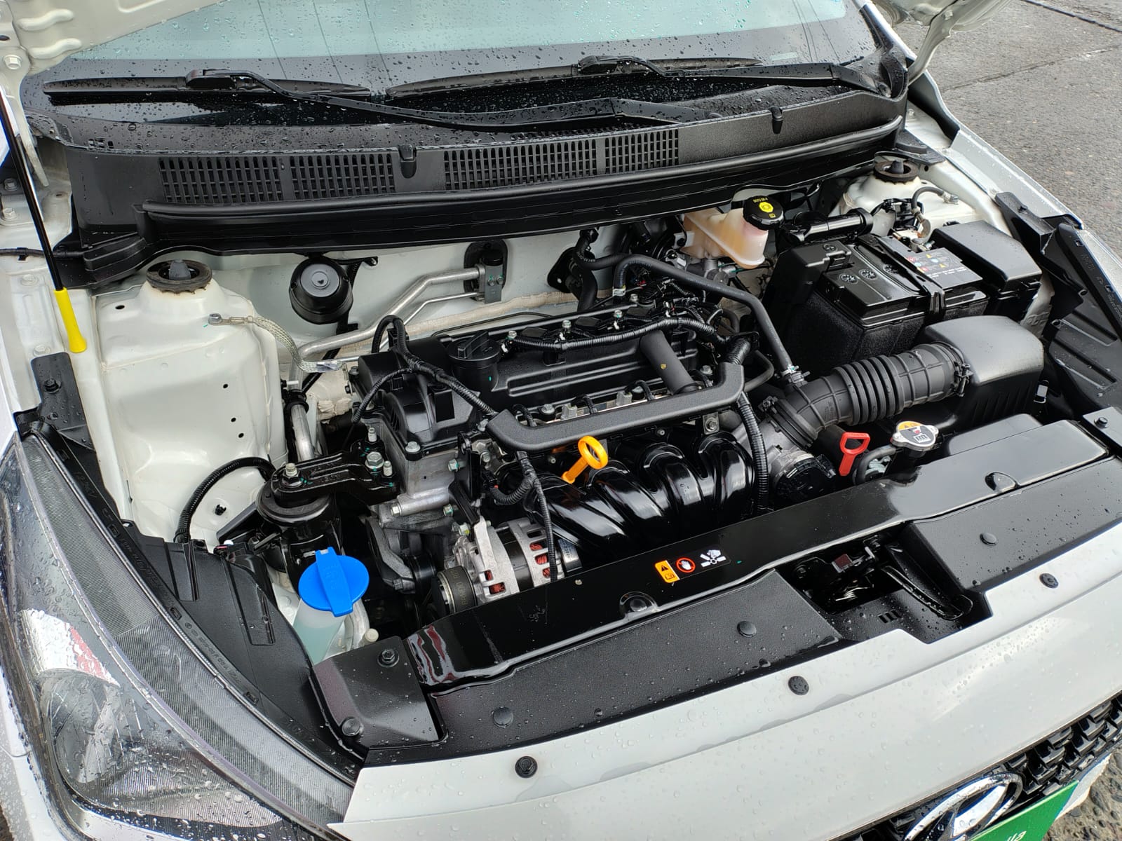 2022 Hyundai BENCINA VERNA CB 1.4 AUT - Imagen 3