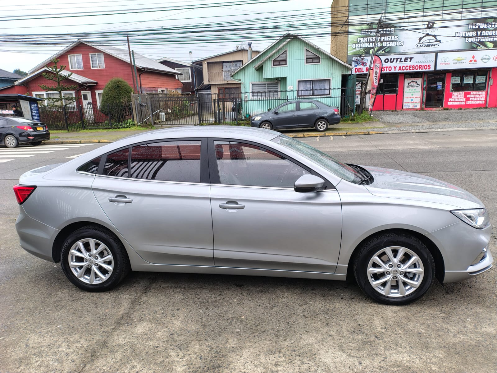 2025 MG 5 1.5L MT BENCINA - Imagen 9