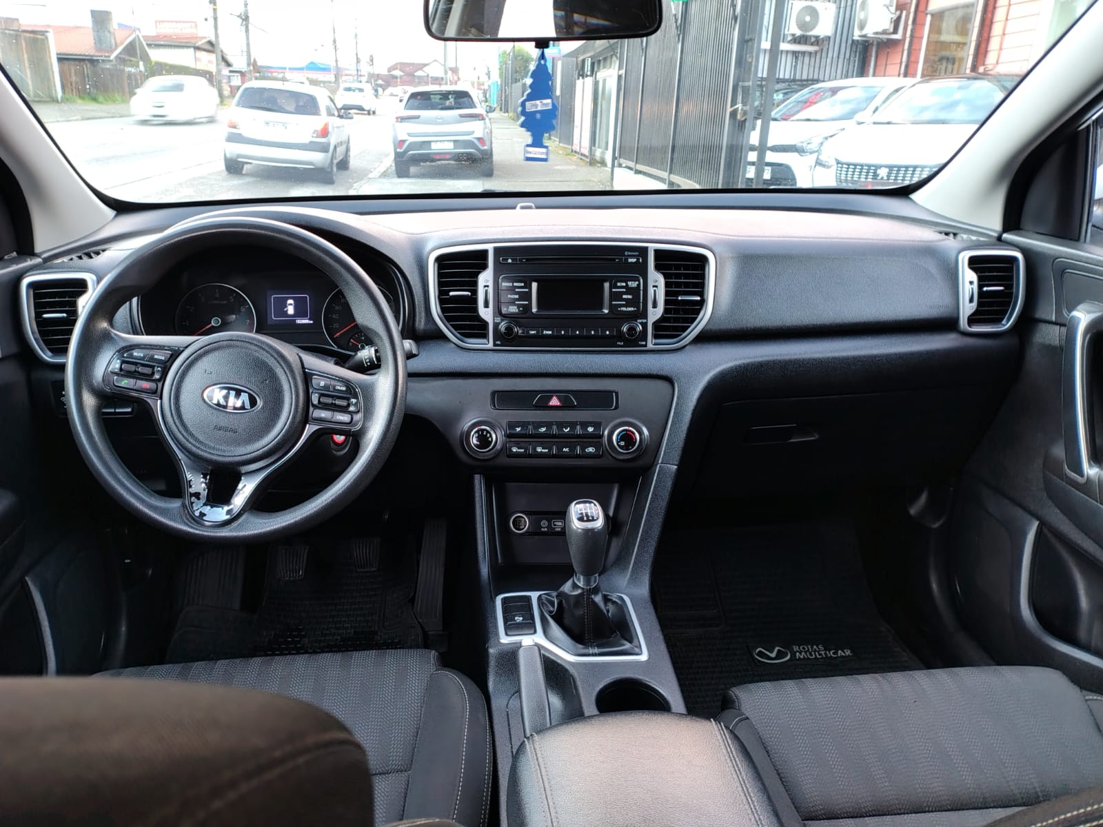 2017 KIA SPORTAGE LX 2.0 BENCINA - Imagen 2