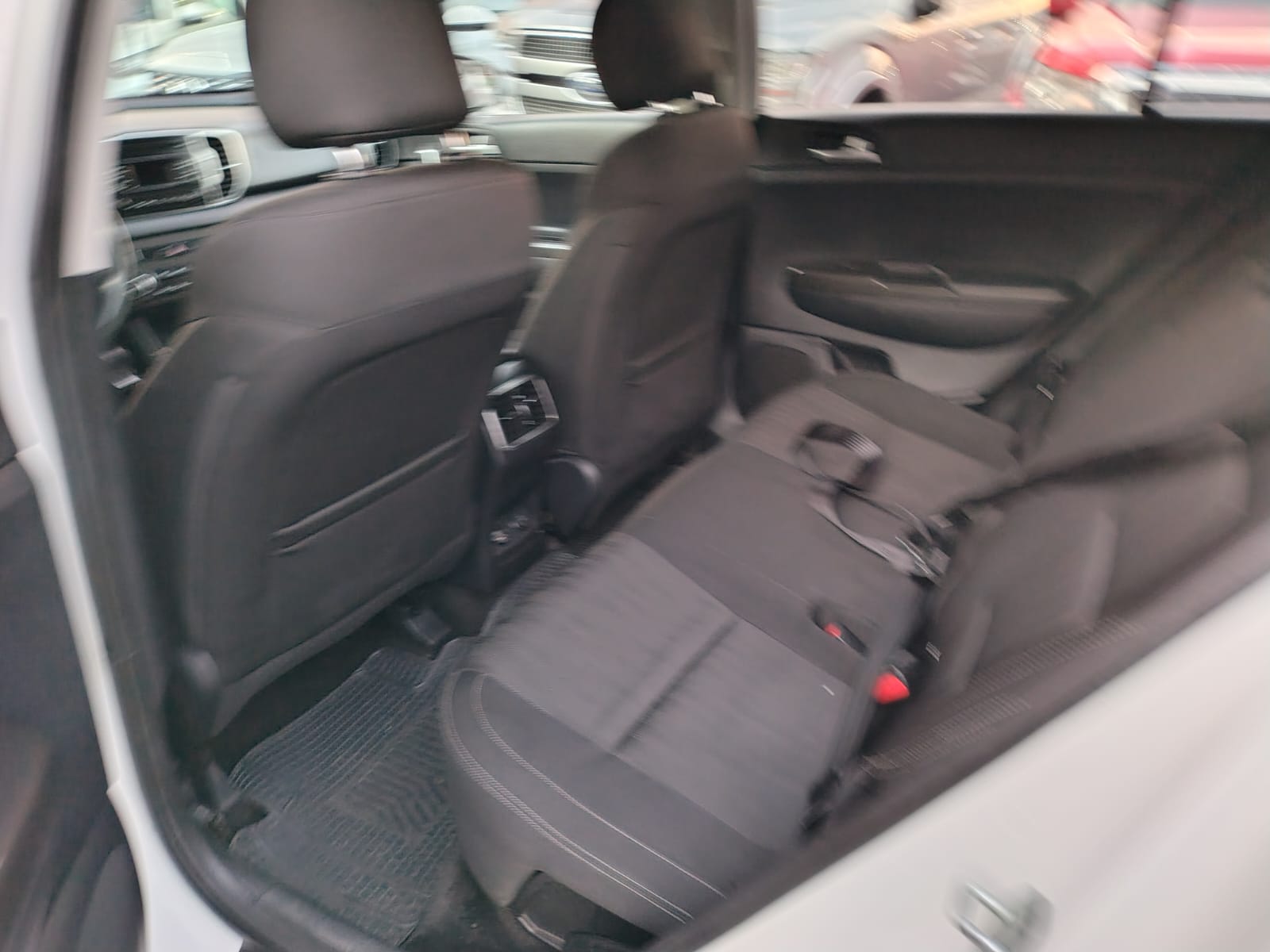 2017 KIA SPORTAGE LX 2.0 BENCINA - Imagen 3