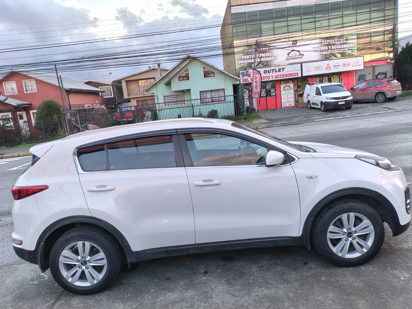 2017 KIA SPORTAGE LX 2.0 BENCINA - Imagen 12