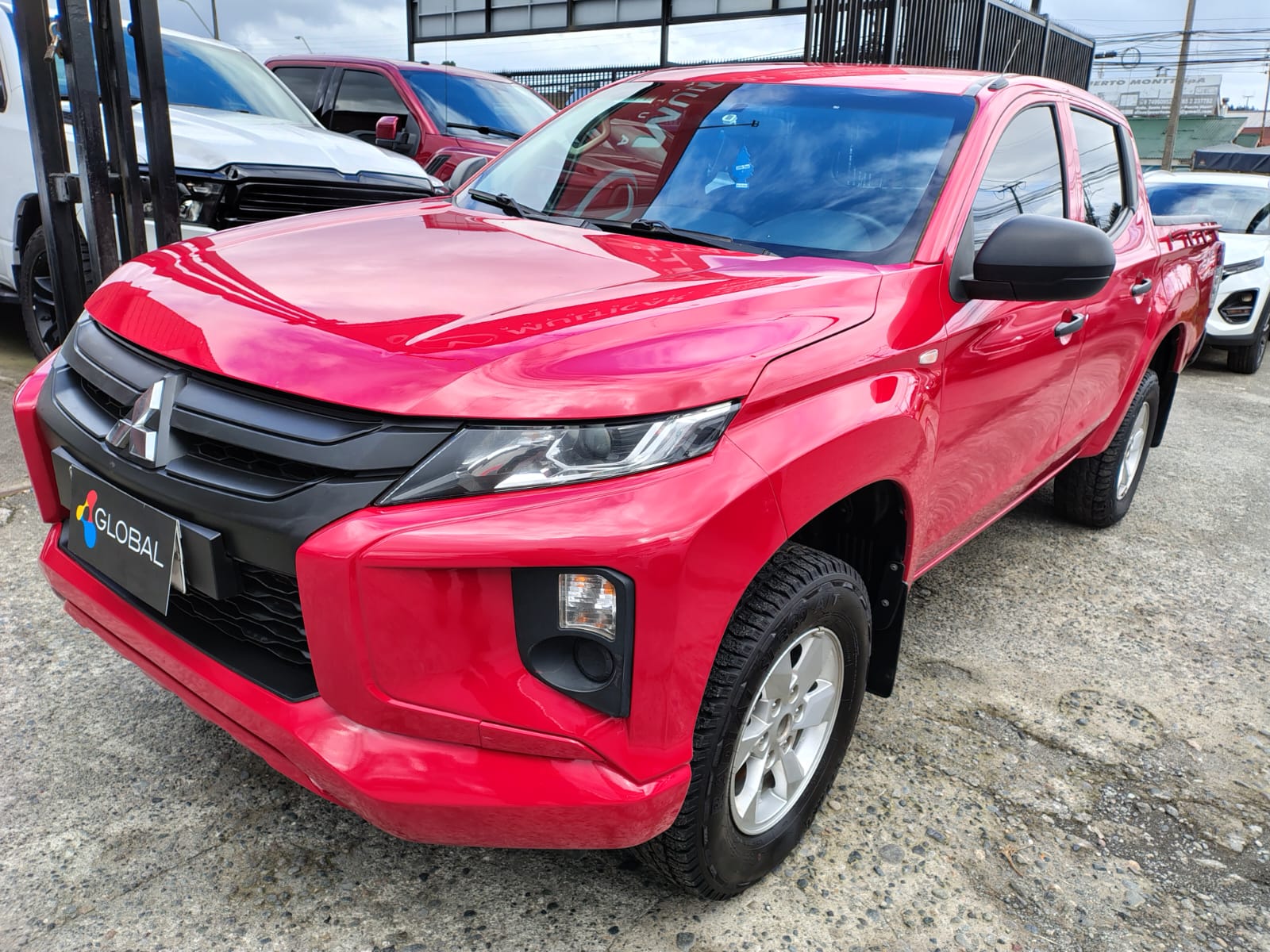 2022 Mitsubishi DIESEL L200 KATANA CRM 4X4 2.4 - Imagen 10