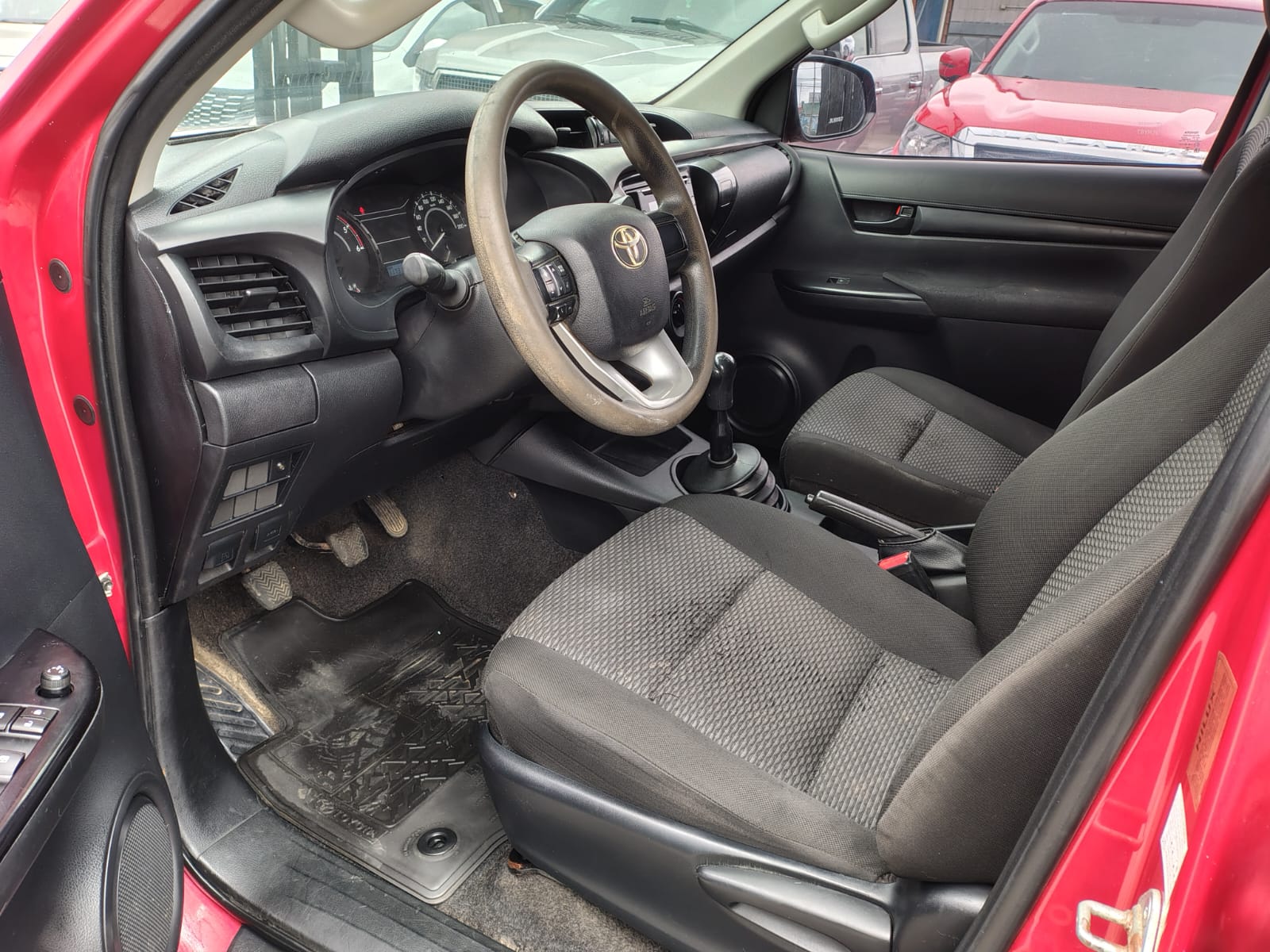 2017 Toyota DIESEL HILUX D CAB 4X4 2.4 - Imagen 14