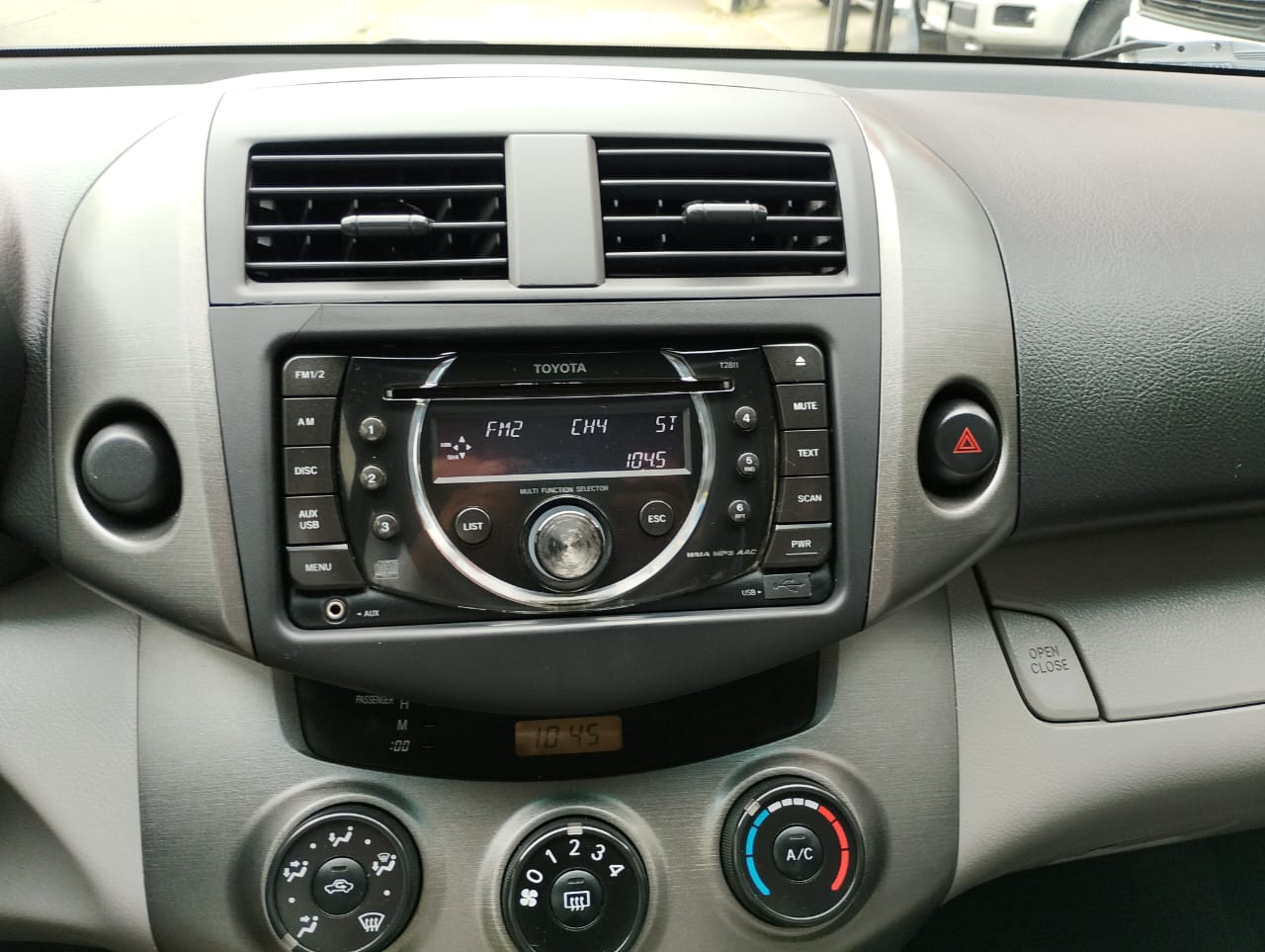 2012 TOYOTA RAV4 BENCINA 2.4 AUT - Imagen 5