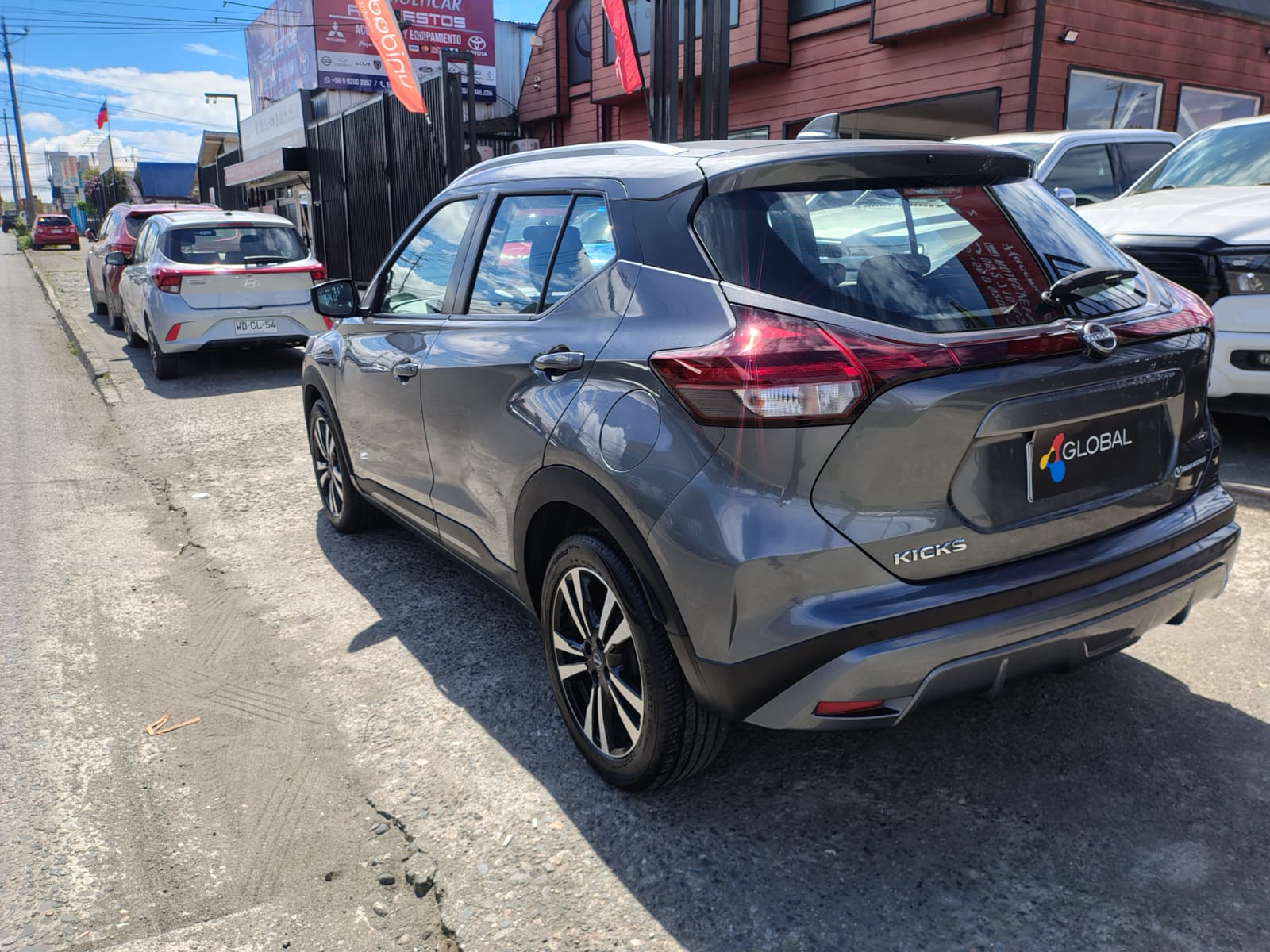 2023 NISSAN KICKS 1.6 - Imagen 8